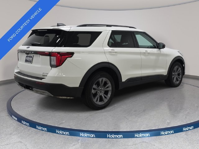 Used 2026 Ford Explorer Active w/ Active Comfort Package AWD/4WD image 6