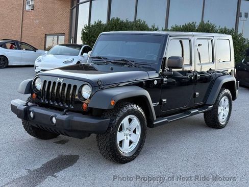 Used 2012 Jeep Wrangler Unlimited Sport AWD/4WD image 3