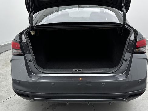 Used 2023 Nissan Versa S w/ Trunk Package image 28