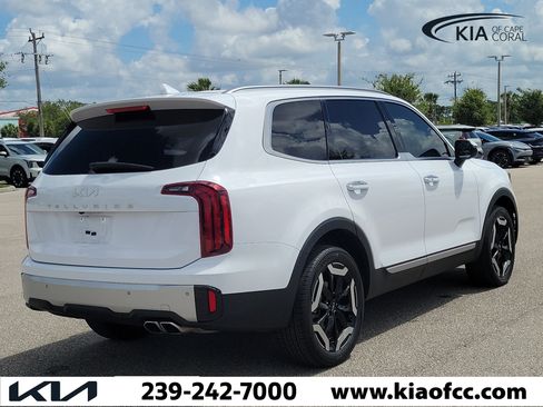 Certified 2024 Kia Telluride S w/ S Sunroof Package FWD image 6
