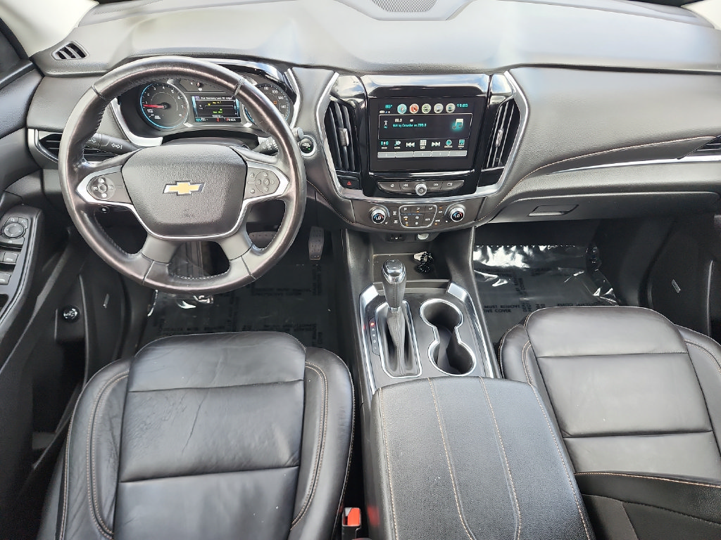 Used 2018 Chevrolet Traverse LT FWD image 18
