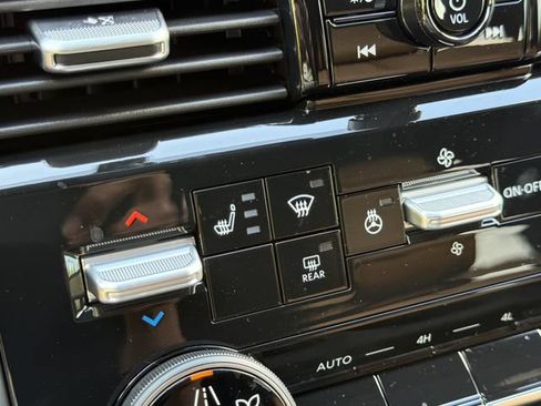 New 2026 Nissan Armada SL AWD/4WD image 33
