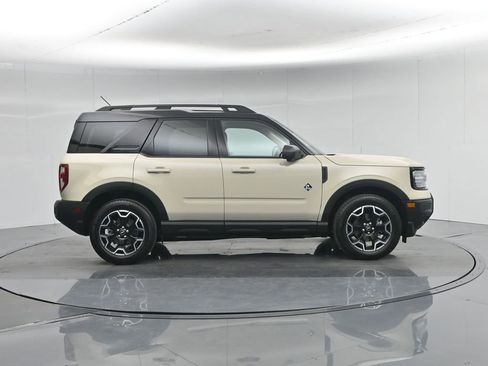 Used 2025 Ford Bronco Sport Outer Banks w/ Outer Banks Tech Package+ AWD/4WD image 27
