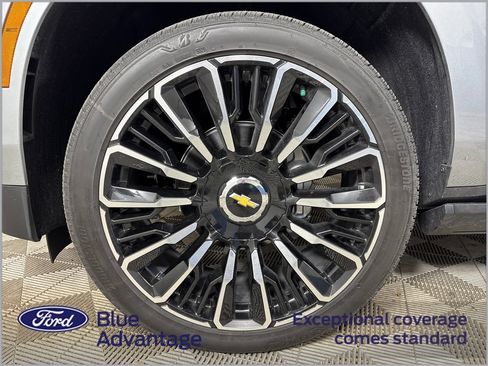 Used 2026 Chevrolet Tahoe High Country w/ LPO, Illumination Package AWD/4WD image 10