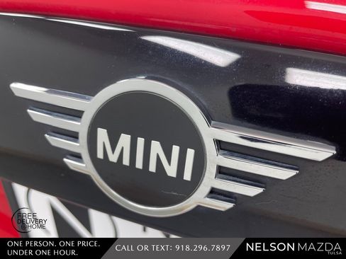 Used 2022 MINI Cooper 4-Door Hardtop image 16
