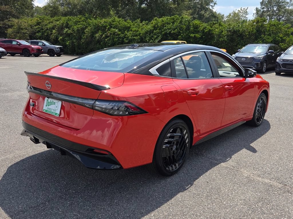 New 2027 Nissan Sentra SR w/ Floor Mat Package FWD image 12