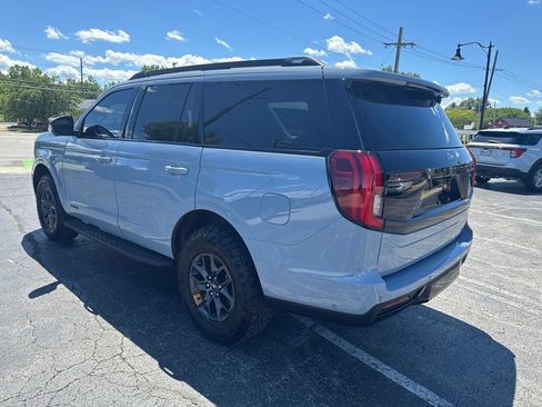 Used 2025 Ford Expedition Tremor AWD/4WD image 5
