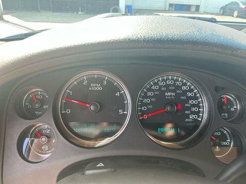 Used 2012 GMC Sierra 3500 Denali w/ Suspension Package, Off-Road AWD/4WD image 19