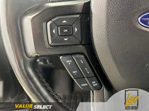 Used 2018 Ford Expedition Limited w/ Equipment Group 301A AWD/4WD image 16