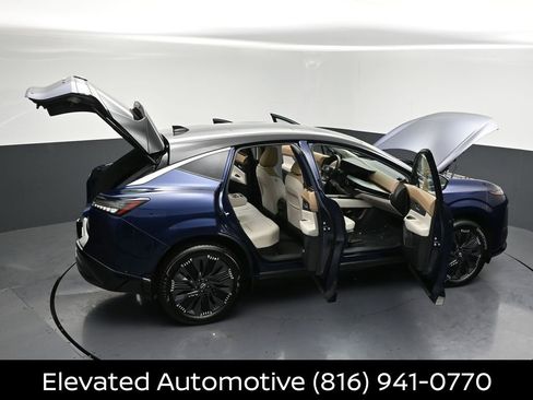 Certified 2025 Nissan Murano Platinum w/ Cargo Package AWD/4WD image 34