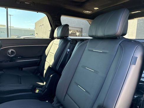 New 2026 Hyundai Palisade Calligraphy FWD image 13