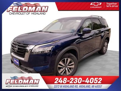 Used 2023 Nissan Pathfinder SL