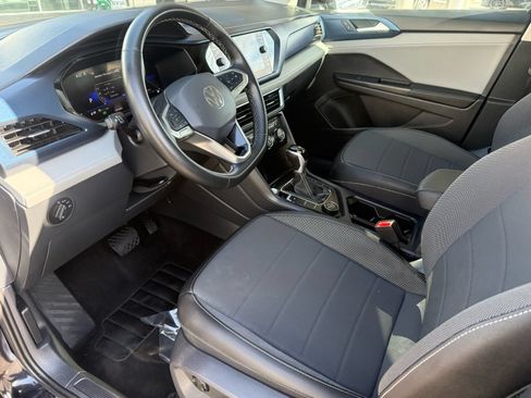 Used 2024 Volkswagen Taos SE AWD/4WD image 12