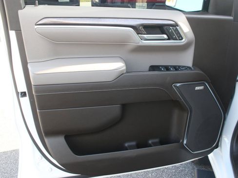 Used 2024 Chevrolet Silverado 1500 LTZ w/ LTZ Premium Package AWD/4WD image 13