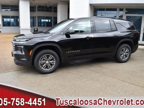 New 2025 Chevrolet Traverse LT w/ Driver Confidence Package image 6