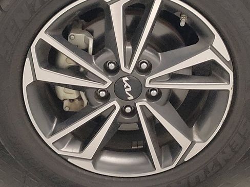 Used 2023 Kia Forte LXS FWD image 31