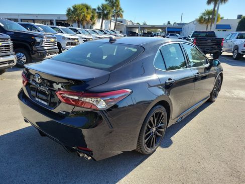 Used 2023 Toyota Camry XSE image 7