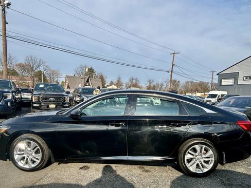 Used 2019 Honda Accord LX image 2