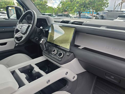 New 2026 Land Rover Defender 110 X-Dynamic SE AWD/4WD image 12