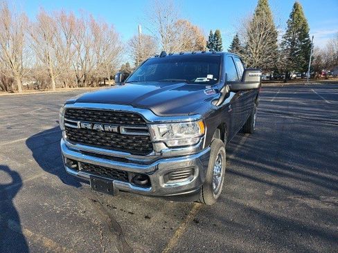 Used 2024 RAM 2500 Tradesman w/ Towing Technology Group image 2