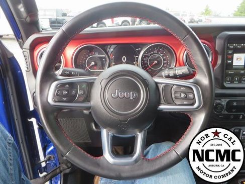 Used 2018 Jeep Wrangler Unlimited Rubicon image 33