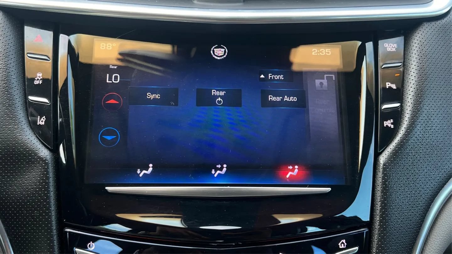 Used 2014 Cadillac XTS Premium FWD image 33