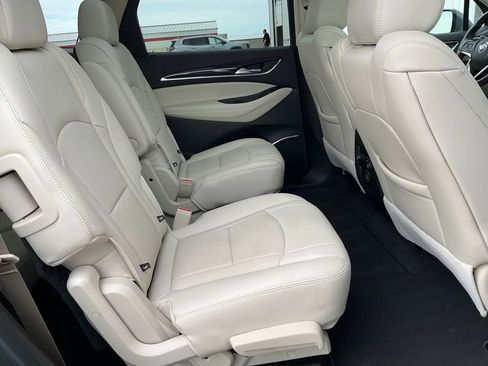 Used 2023 Buick Enclave Essence w/ Experience Buick Package AWD/4WD image 23
