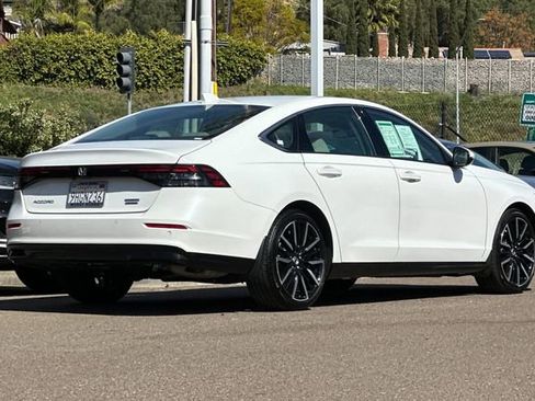 Certified 2023 Honda Accord Touring image 5