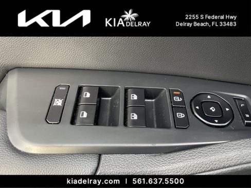 Used 2026 Kia Sportage SX image 17