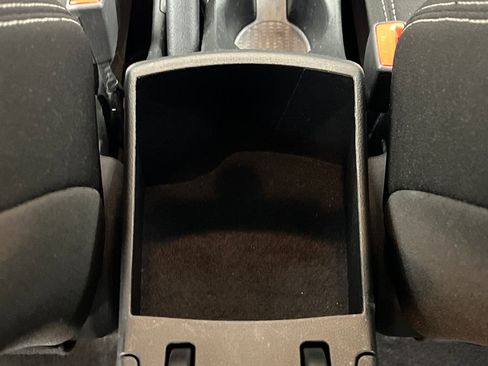 Used 2025 Hyundai Venue SEL FWD image 37