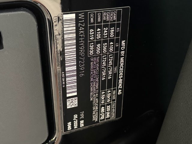 Used 2024 Mercedes-Benz Sprinter 2500 image 18