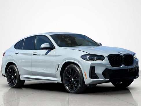 Used 2024 BMW X4 xDrive30i w/ M Sport Package AWD/4WD image 7