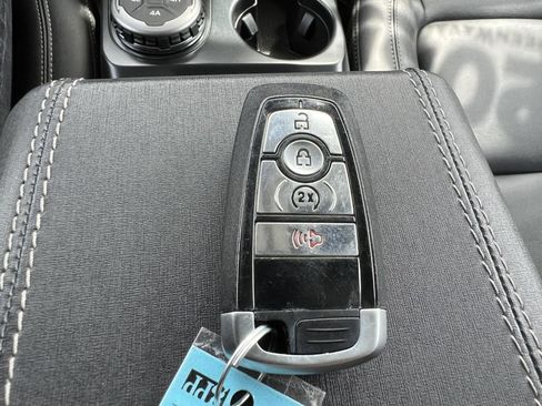 Used 2025 Ford Bronco Badlands AWD/4WD image 39