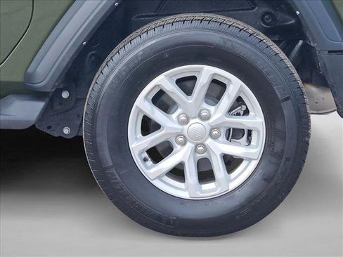 Used 2023 Jeep Wrangler Sport S image 22