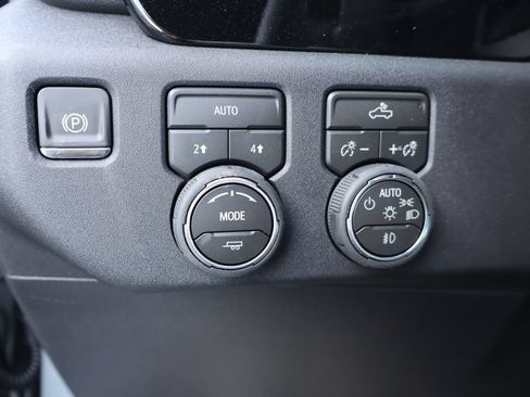 New 2026 Chevrolet Silverado 1500 RST w/ Convenience Package II AWD/4WD image 16