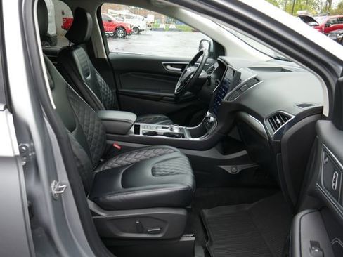 Used 2023 Ford Edge Titanium AWD/4WD image 26