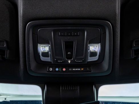 Used 2024 GMC Sierra 1500 AT4 w/ Technology Package image 29