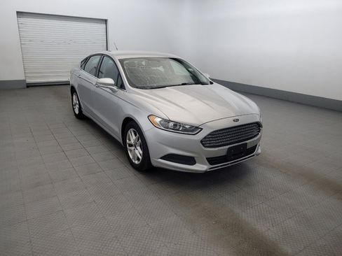 Used 2014 Ford Fusion SE FWD image 13