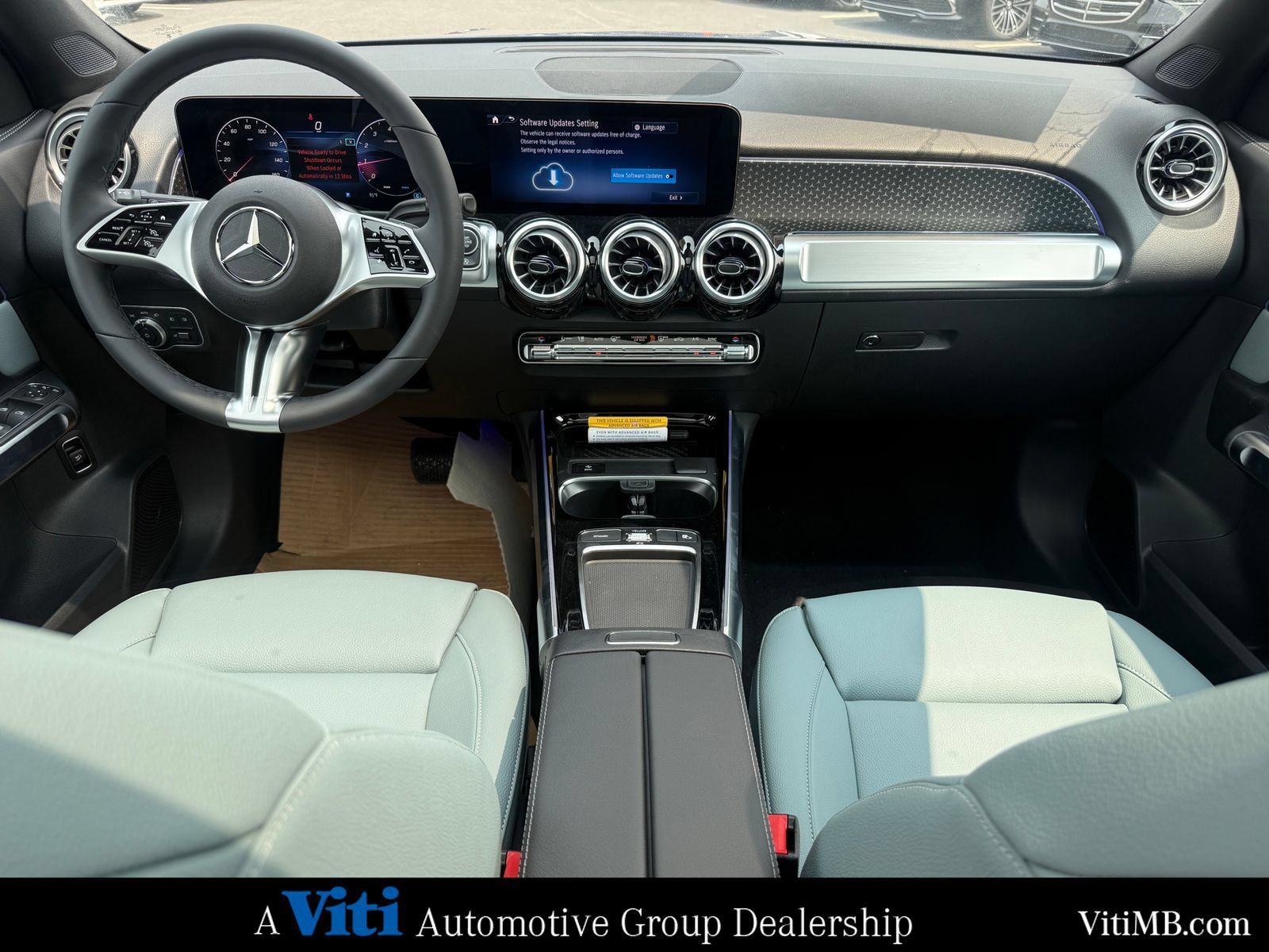 New 2026 Mercedes-Benz GLB 250 4MATIC image 2