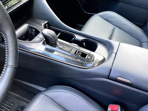 Certified 2024 Toyota Crown Platinum AWD/4WD image 16