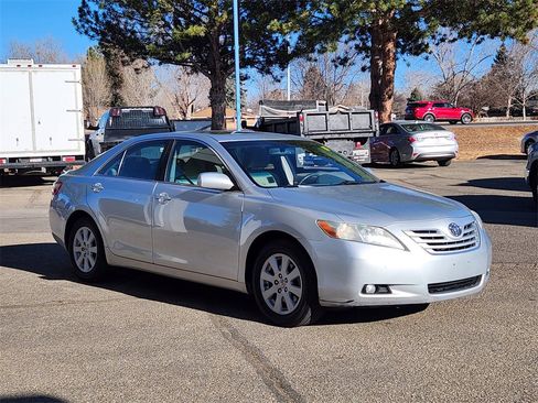 Used 2007 Toyota Camry XLE image 1