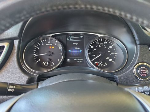 Used 2015 Nissan Rogue SL w/ SL Premium Package FWD image 12