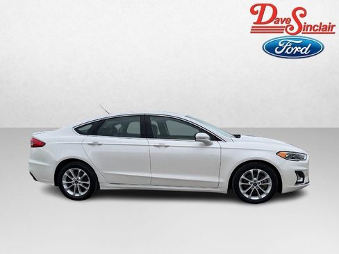 Used 2020 Ford Fusion Energi Titanium image 5