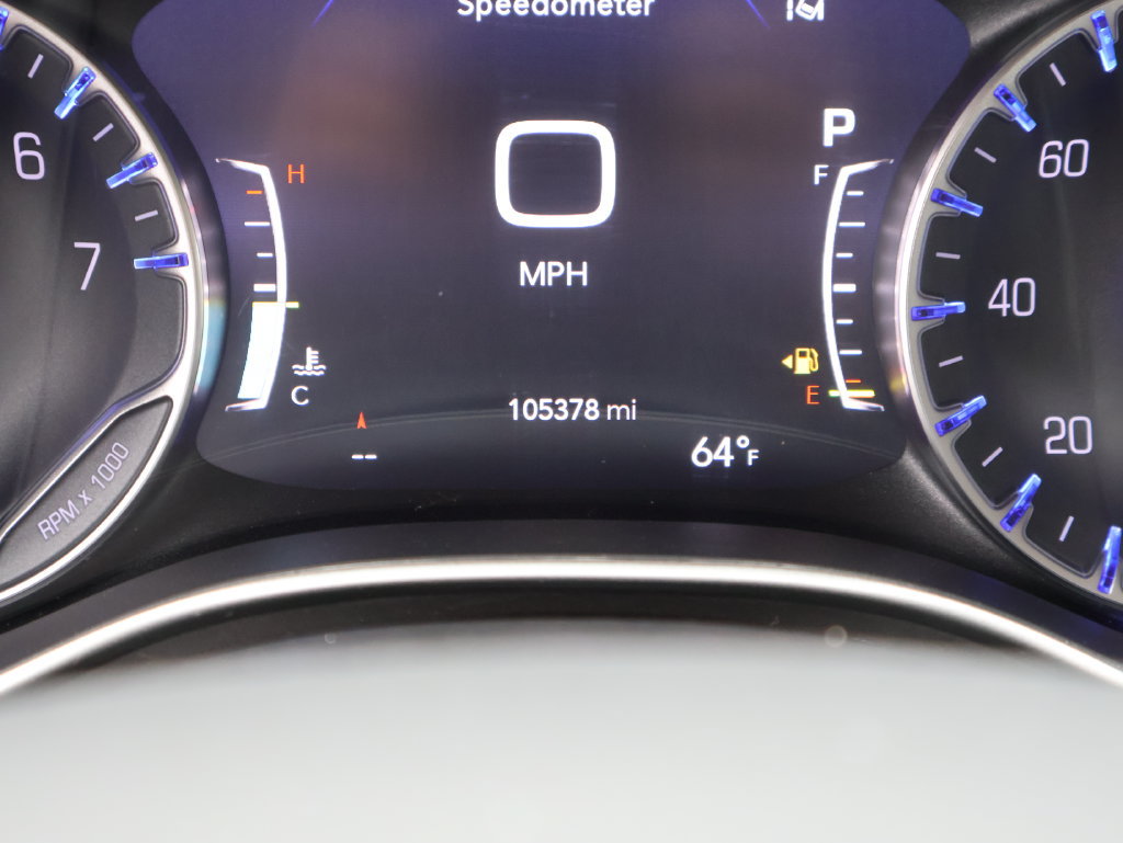 Used 2021 Chrysler Pacifica Touring-L FWD image 27