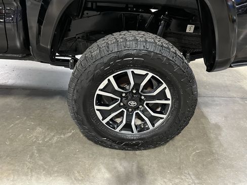 Used 2023 Toyota Tacoma TRD Sport image 25