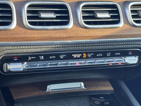 Certified 2024 Mercedes-Benz GLS 580 4MATIC image 34