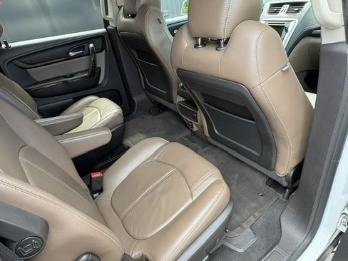 Used 2016 GMC Acadia SLT w/ Open Road Package AWD/4WD image 17