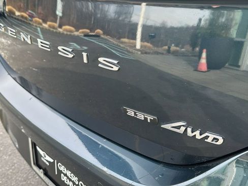 Used 2023 Genesis G70 3.3T w/ Sport Advanced Package image 7