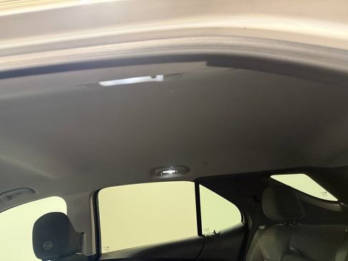 Used 2023 Chevrolet Equinox LT image 49