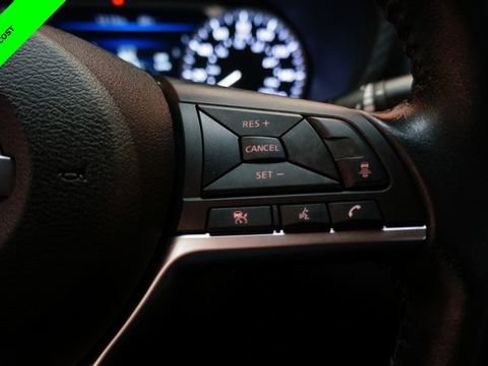 Certified 2022 Nissan Sentra SV FWD image 23
